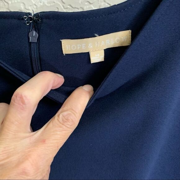 Hope & Harlow Navy Blue Bell Sleeve Dress - Size 14 - Picture 11 of 14